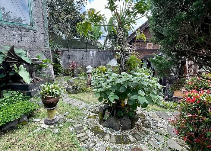 Cozy Private Vintage Near