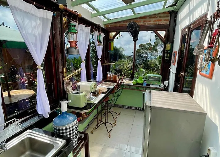 Cozy Private Vintage Near