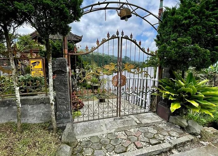 Cozy Private Vintage Near *